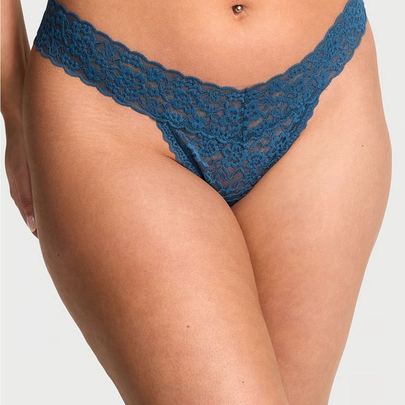 VICTORIA’S SECRET  Blue Lace Panties - Picture 1 of 3
